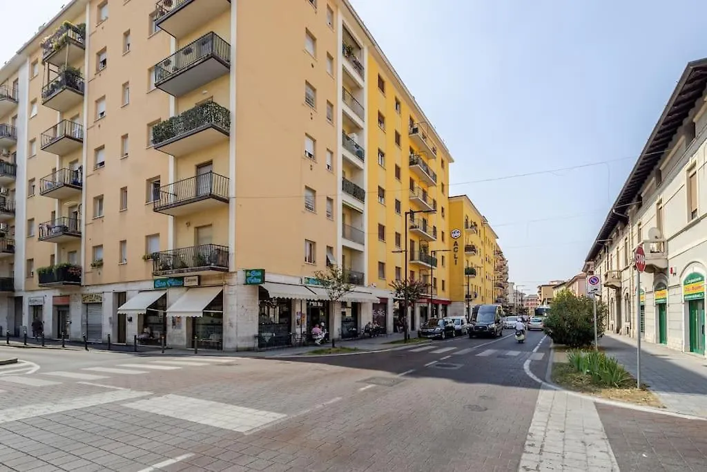 Stazione-Metro Luxury Apartment Brescia