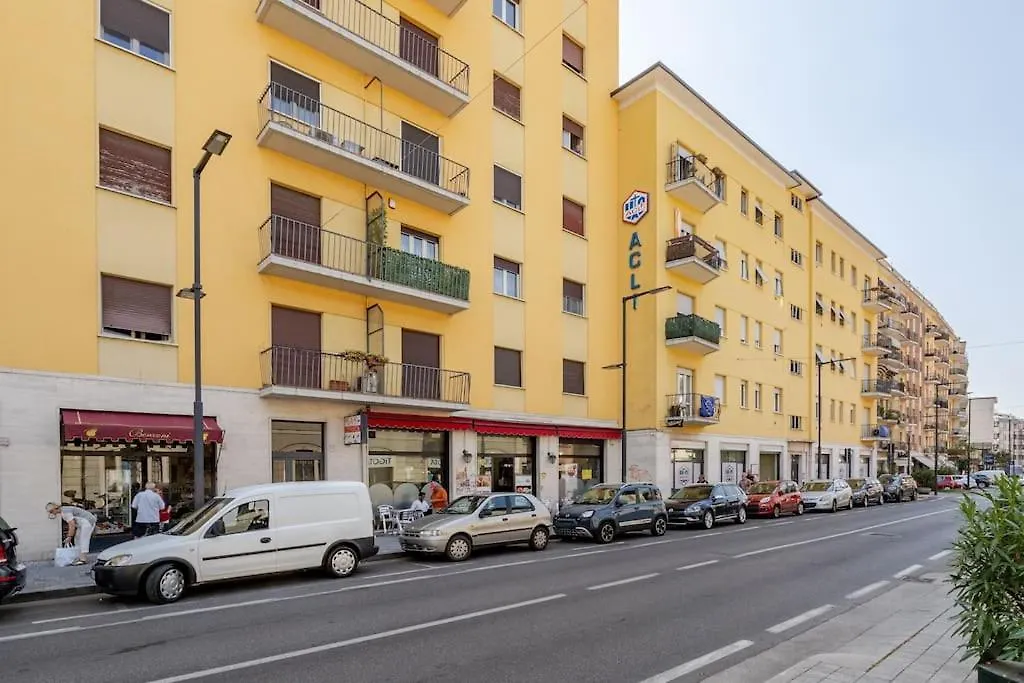 Stazione-Metro Luxury Apartment Brescia Italy